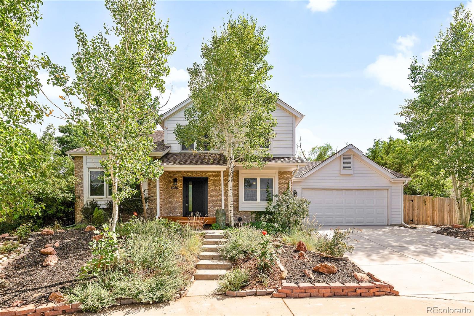 8086 s vine way, Centennial sold home. Closed on 2024-09-27 for $880,000.