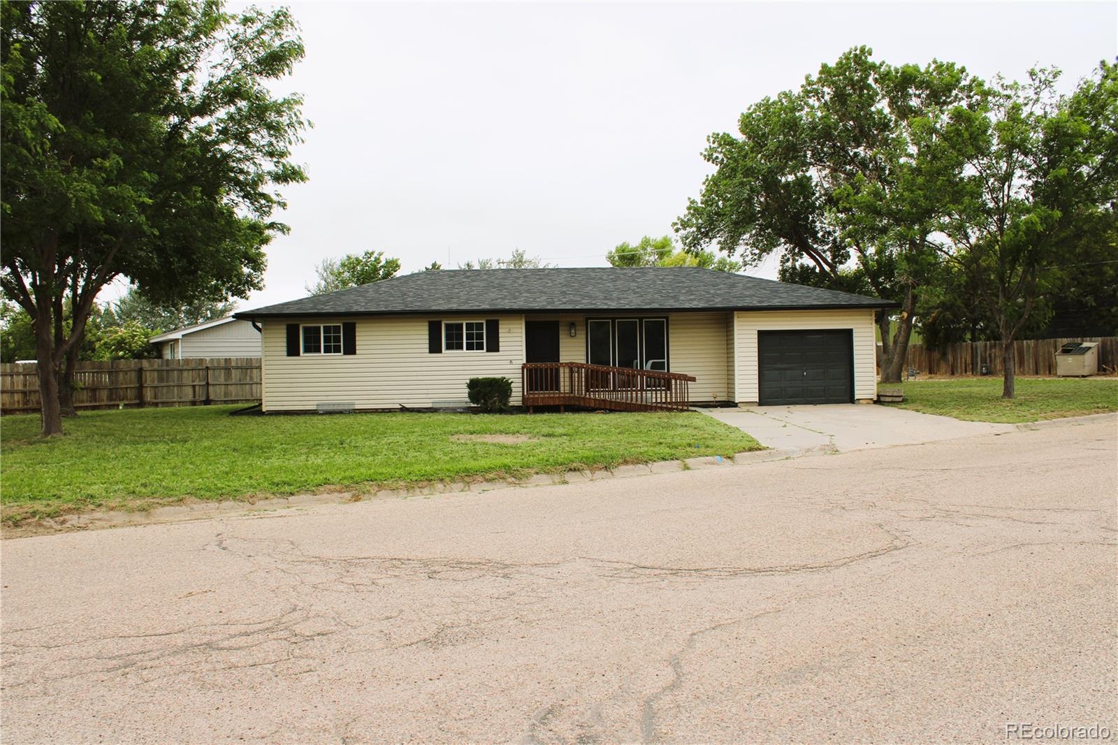 561  lowell avenue, Burlington sold home. Closed on 2025-04-09 for $280,000.