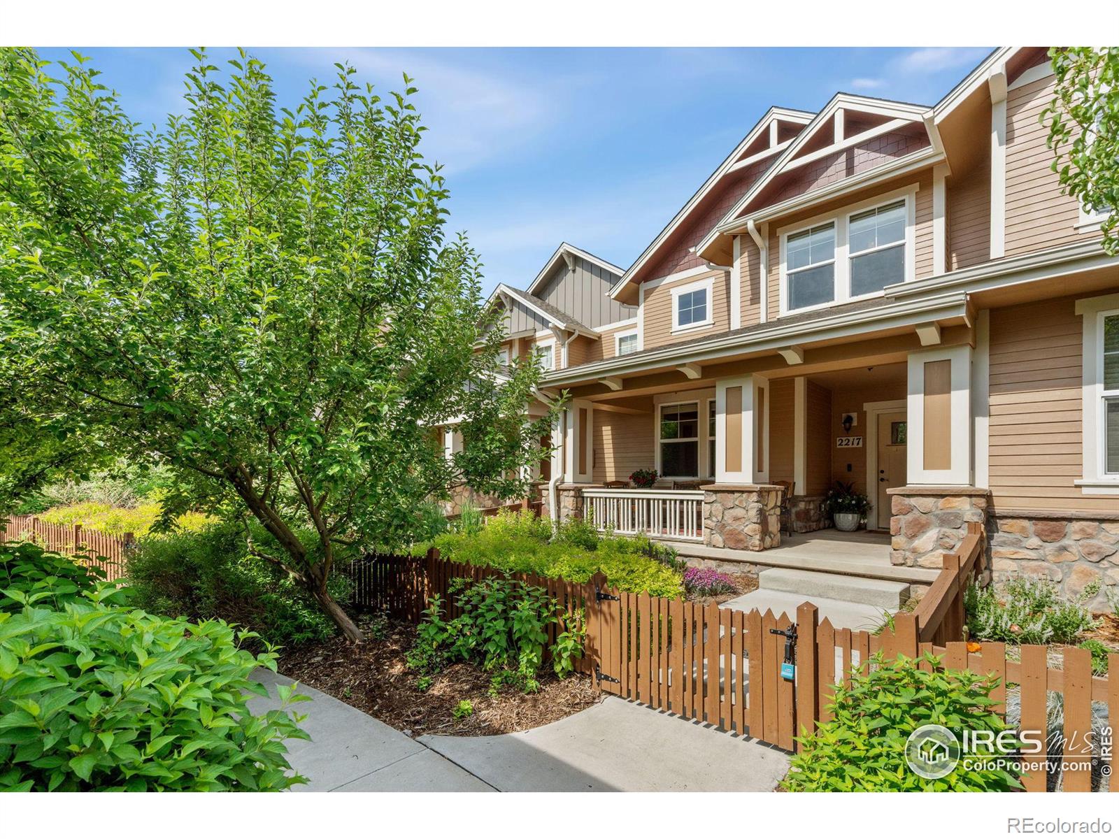 2217  Trestle Road, fort collins MLS: 4567891012437 Beds: 2 Baths: 3 Price: $465,000