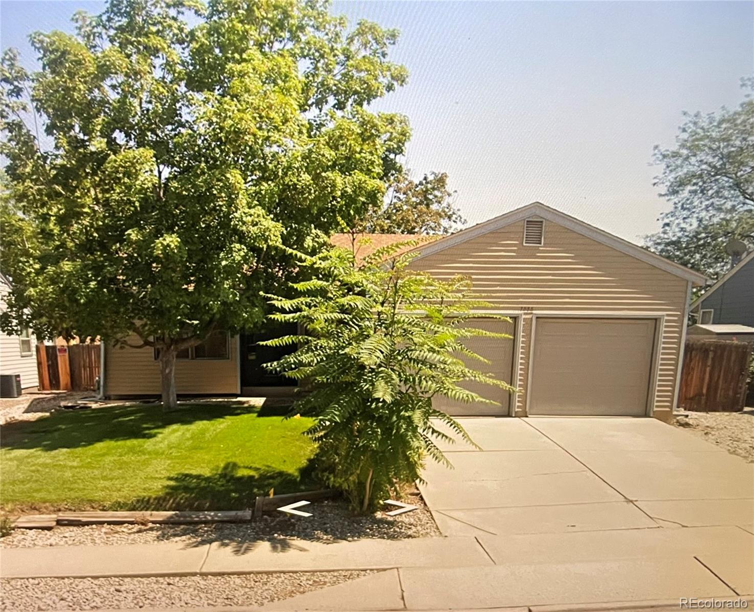 7588  Depew Street, arvada MLS: 7992341 Beds: 3 Baths: 2 Price: $450,000