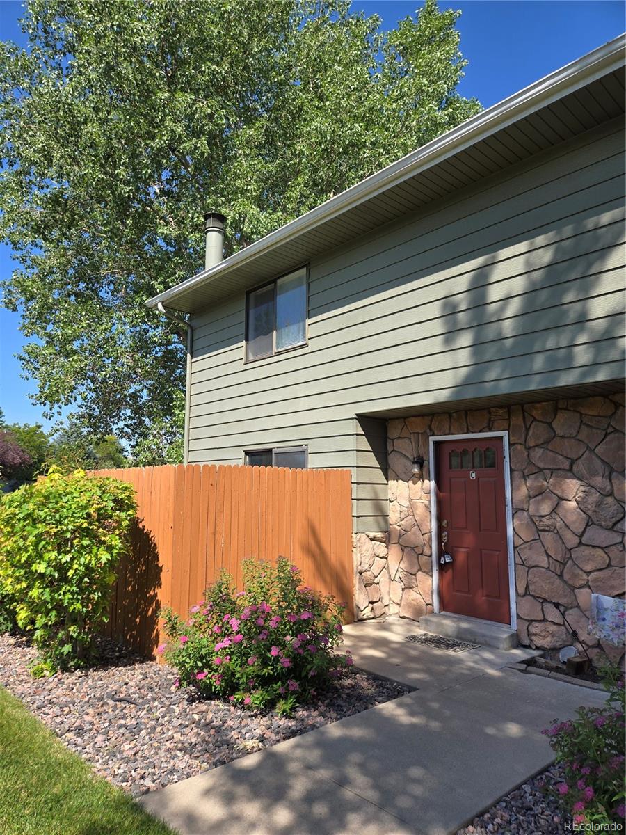1317 W 112th Avenue C, Westminster  MLS: 8754147 Beds: 2 Baths: 2 Price: $324,900