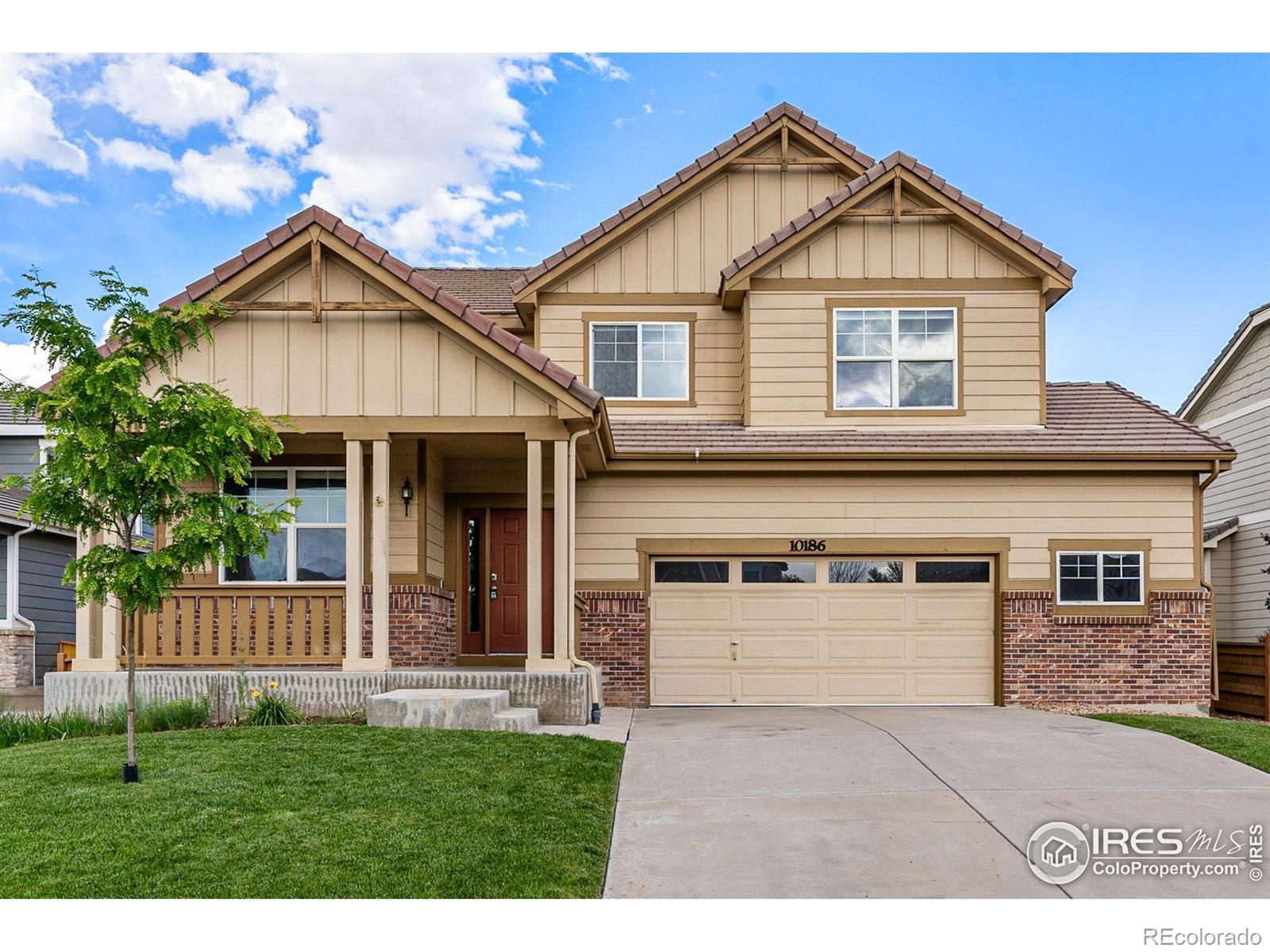 10186  Pitkin Way, commerce city MLS: 4567891012553 Beds: 4 Baths: 3 Price: $575,000