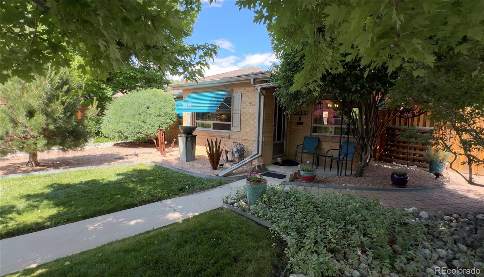 1660  Roslyn Street, denver MLS: 8486028 Beds: 2 Baths: 1 Price: $510,000