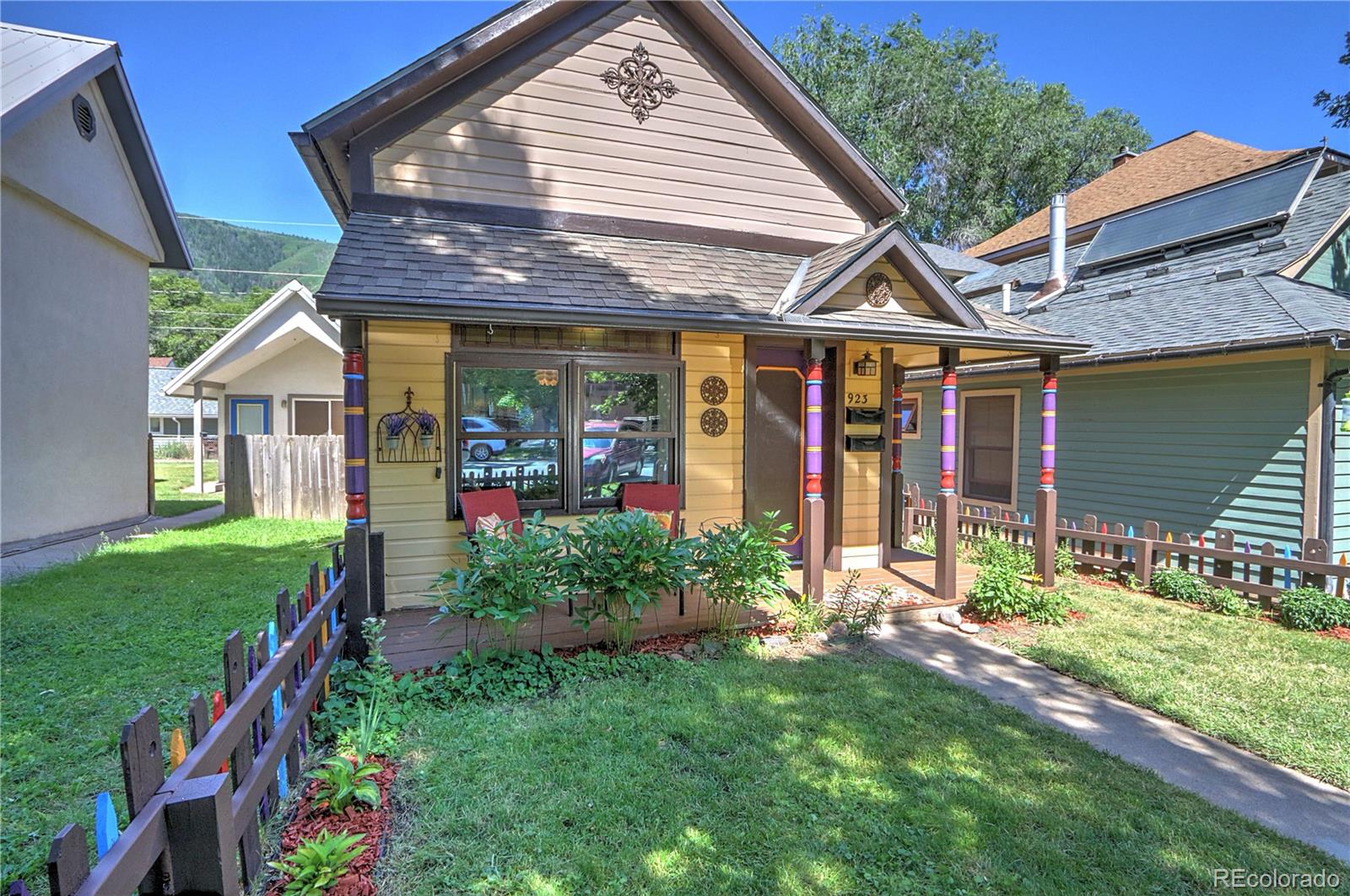 923  colorado avenue, Glenwood Springs sold home. Closed on 2024-09-25 for $640,000.