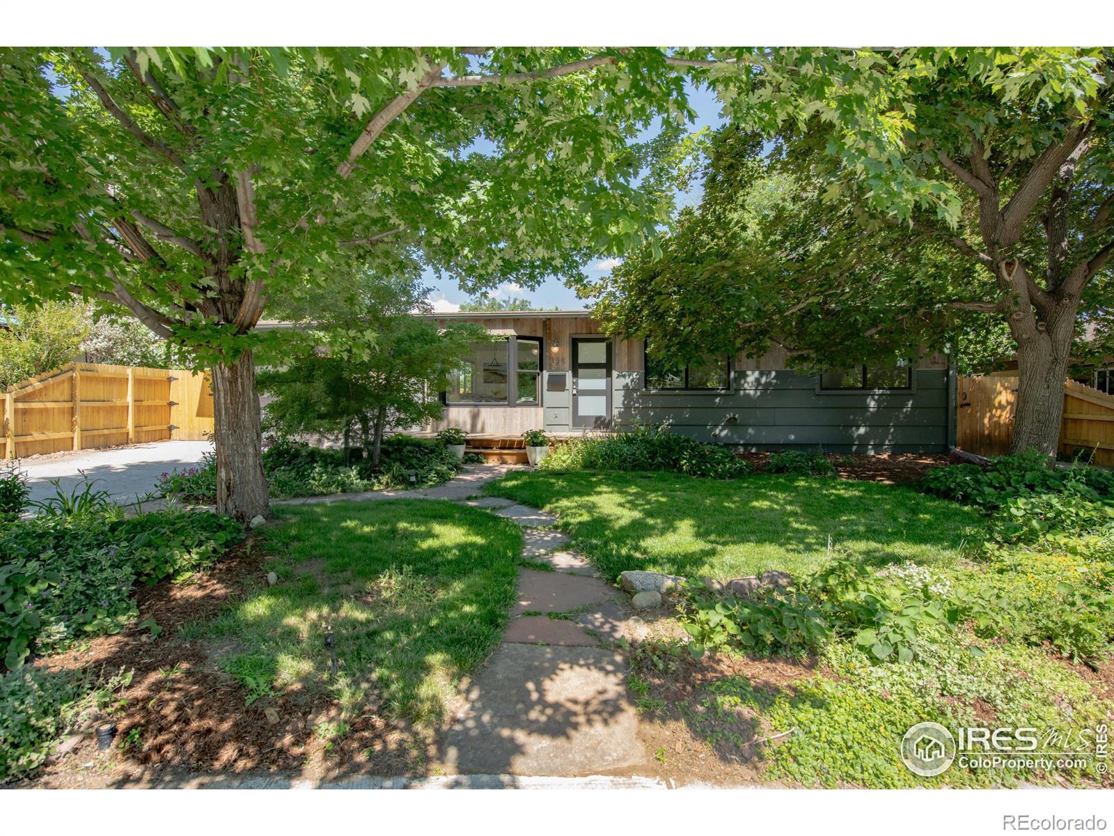 325  31st street, Boulder sold home. Closed on 2024-07-22 for $924,000.