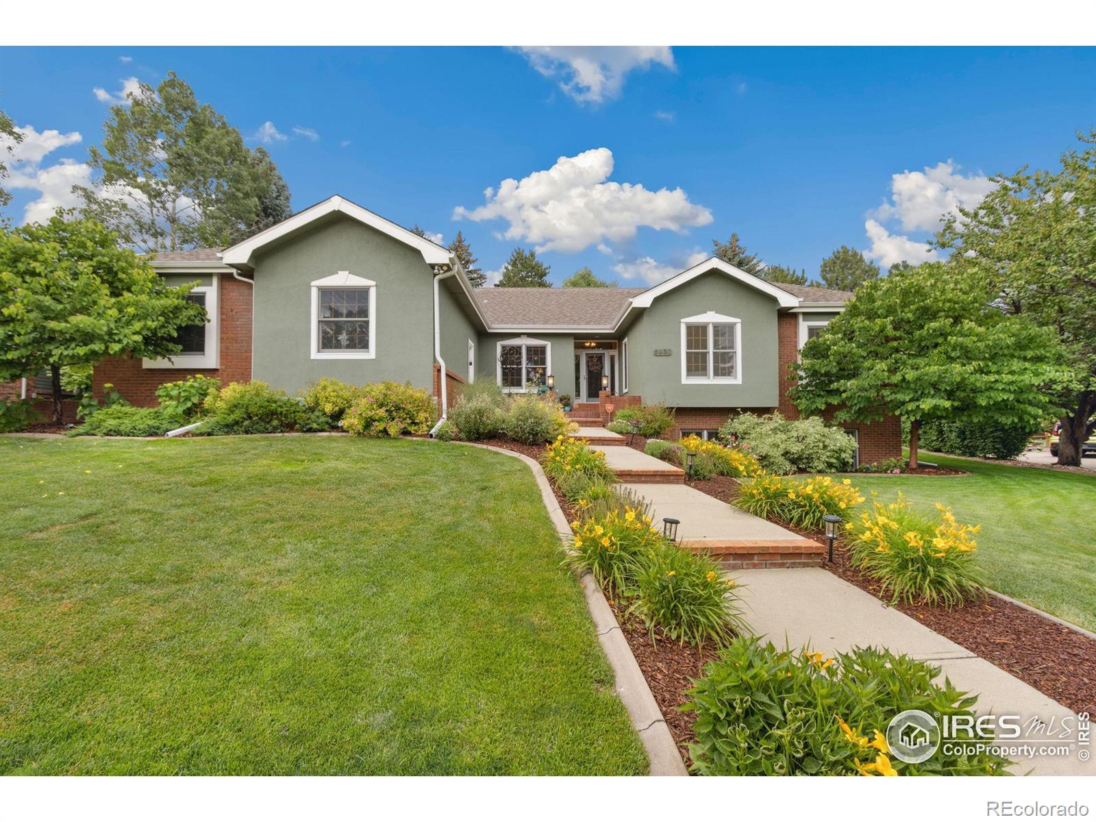 6330  Falcon Ridge Court, fort collins MLS: 4567891012665 Beds: 4 Baths: 4 Price: $937,000