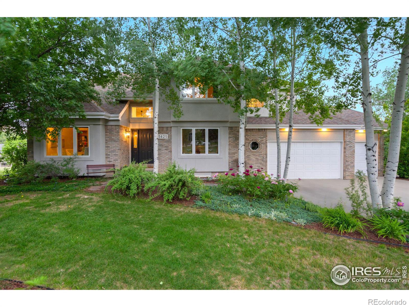 5425  Saratoga Circle, fort collins MLS: 4567891012705 Beds: 5 Baths: 4 Price: $1,135,000