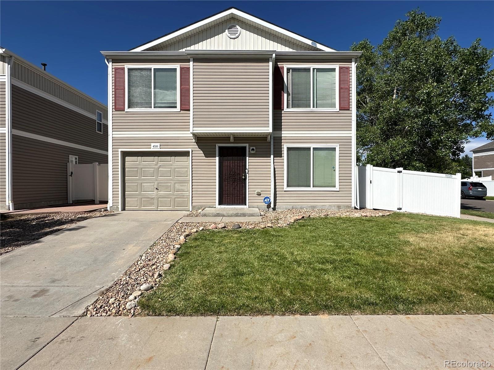 4516  Andes Street, denver MLS: 9256777 Beds: 3 Baths: 2 Price: $450,000