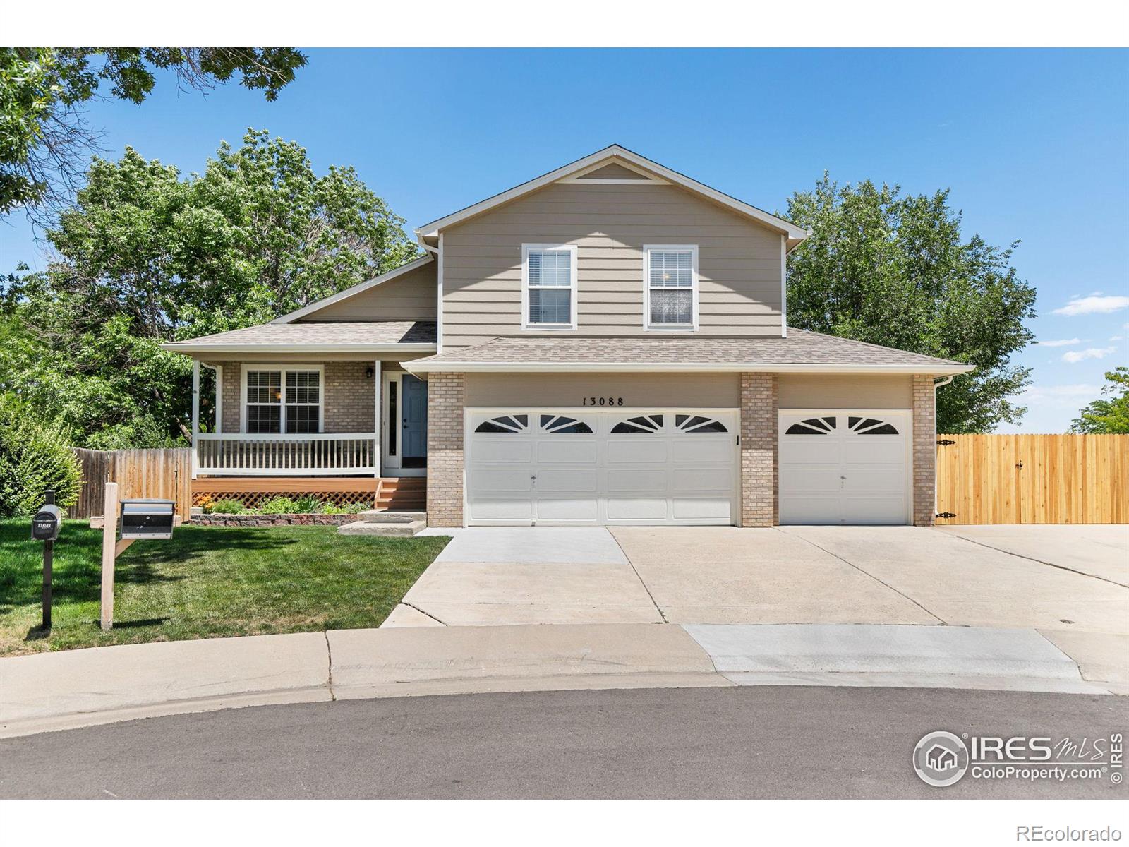 13088  Westlake Place, broomfield MLS: 4567891012771 Beds: 4 Baths: 3 Price: $620,000