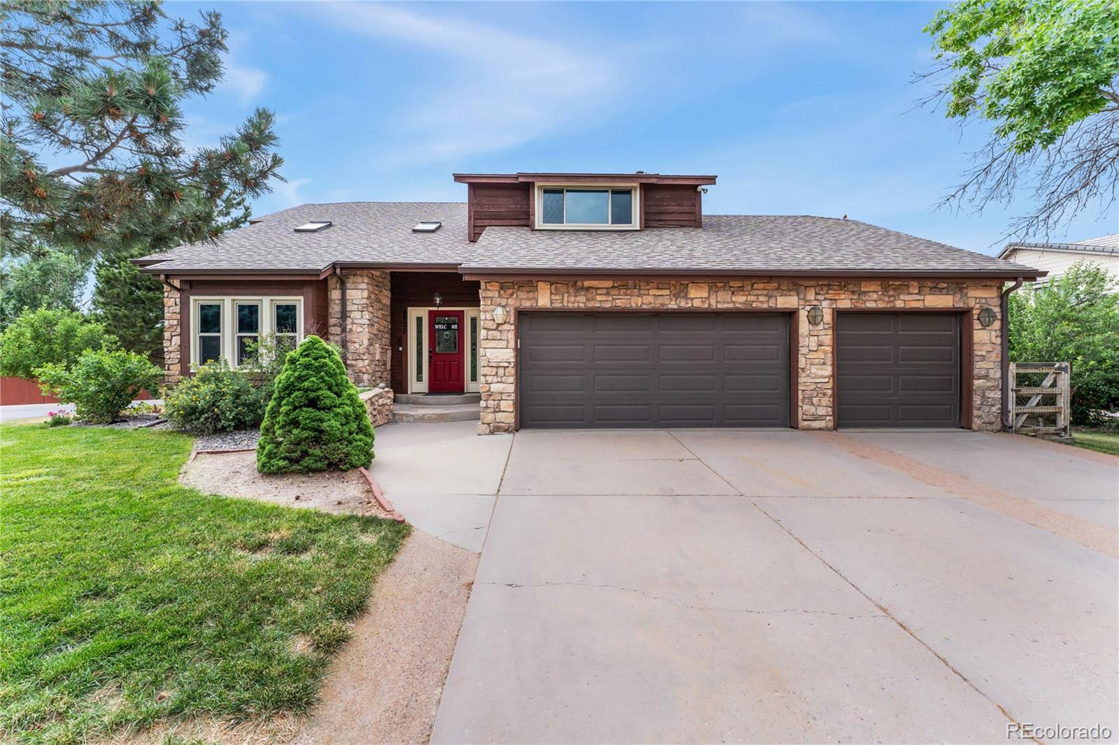 4825  Shadow Ridge Road, castle rock MLS: 1641387 Beds: 4 Baths: 4 Price: $640,000