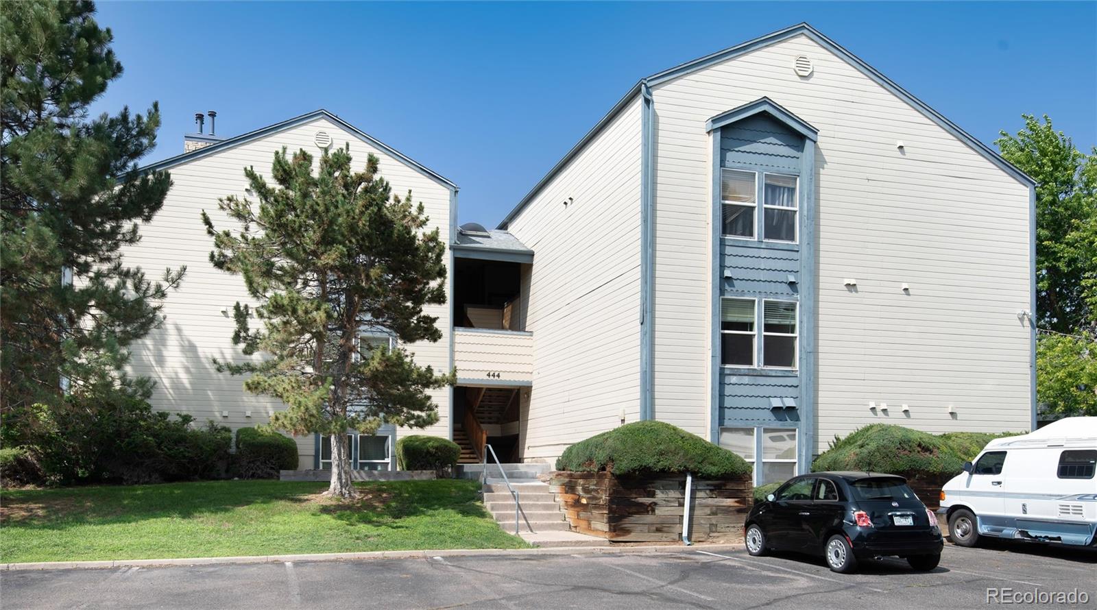 444 S Kittredge Street 304, Aurora  MLS: 3188934 Beds: 1 Baths: 1 Price: $189,711