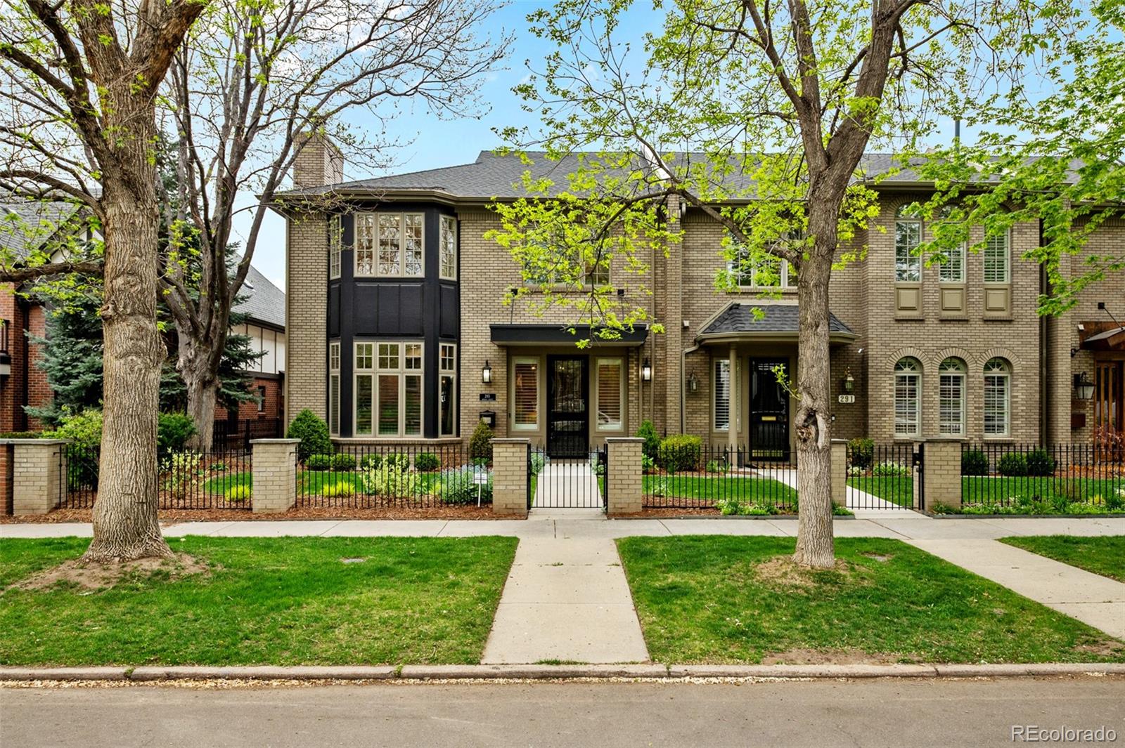 285  Monroe Street, denver MLS: 3900852 Beds: 4 Baths: 5 Price: $2,600,000