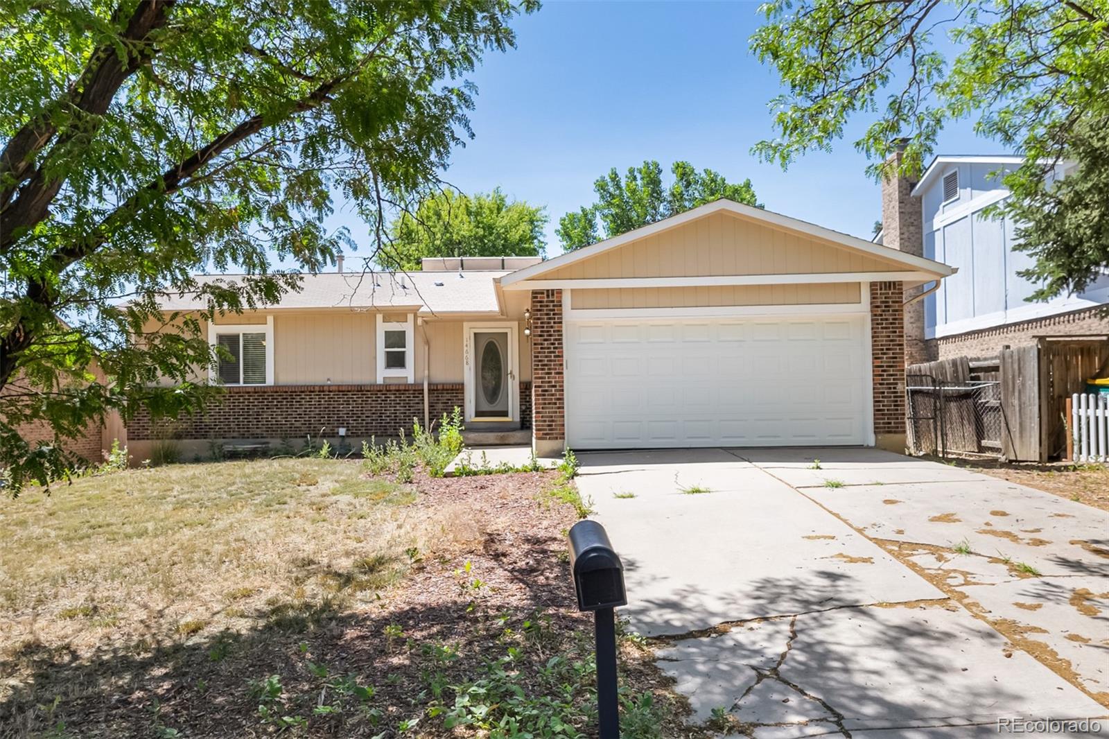 14668 E Oregon Drive, aurora MLS: 1675120 Beds: 3 Baths: 2 Price: $435,000