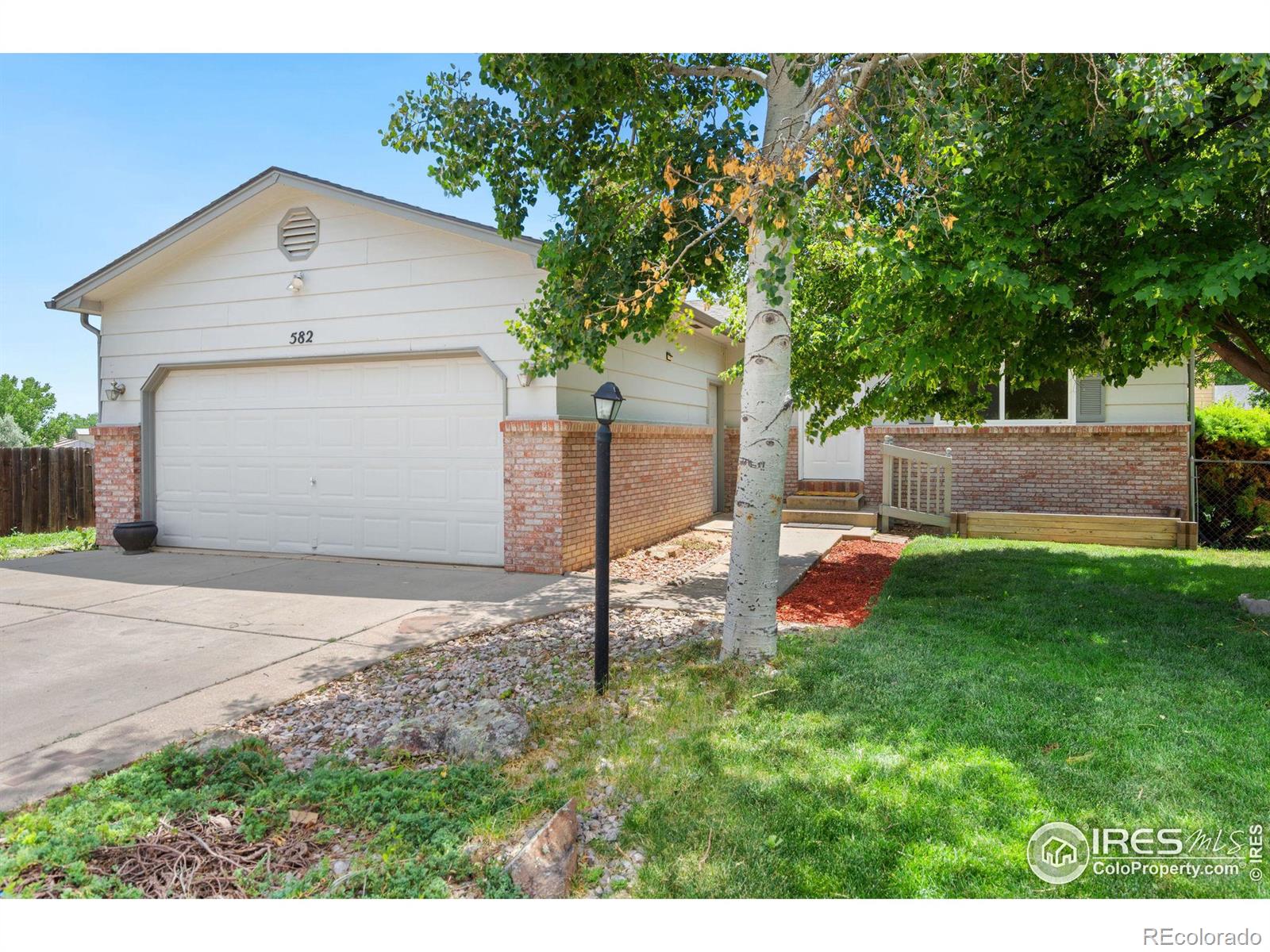 582  cottonwood place, Loveland sold home. Closed on 2024-07-18 for $425,000.