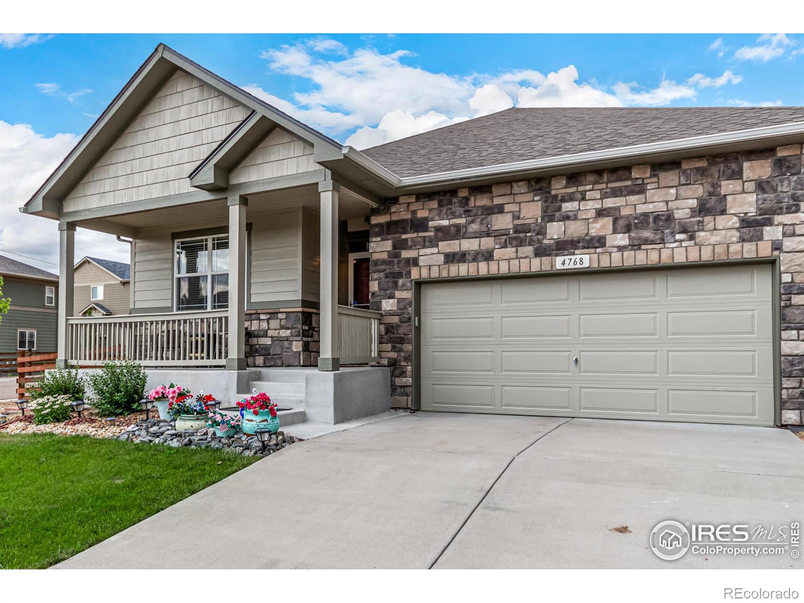 4768 S Sicily Street, aurora MLS: 4567891012931 Beds: 4 Baths: 2 Price: $575,000