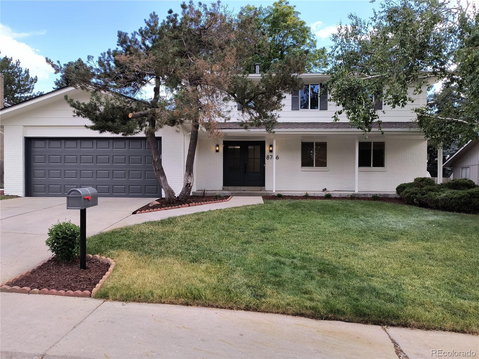 8766 e frontier place, Denver sold home. Closed on 2024-08-20 for $820,000.