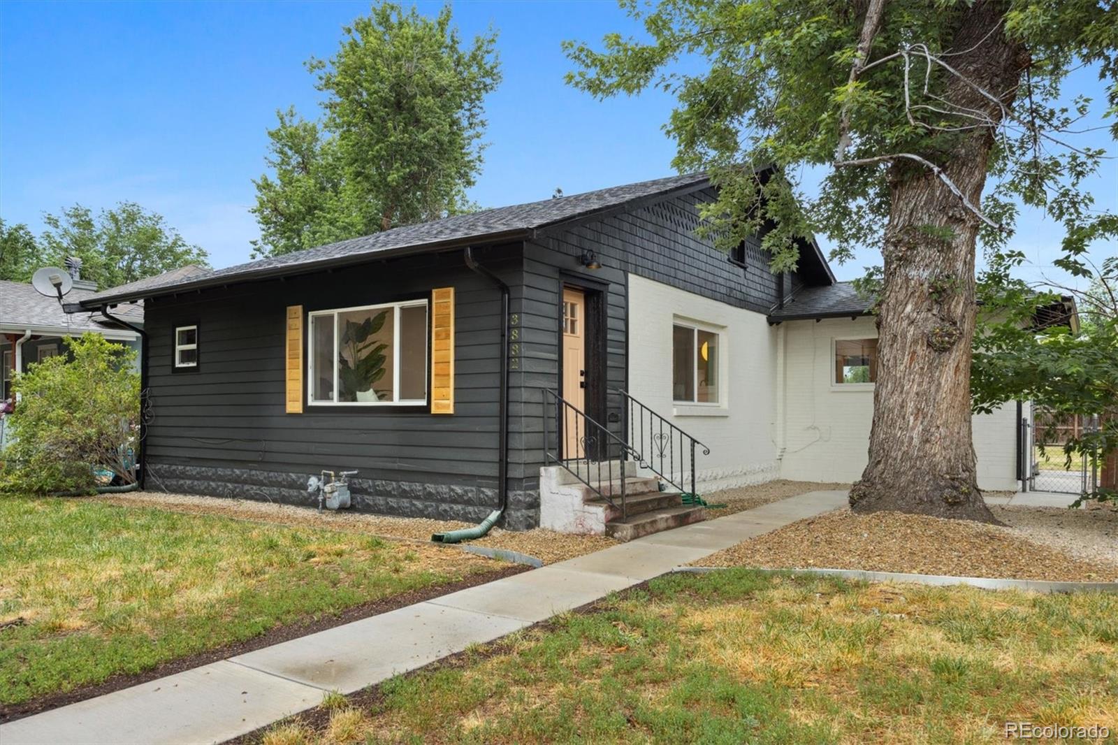 3882  Zenobia Street, denver MLS: 7088360 Beds: 2 Baths: 2 Price: $749,900