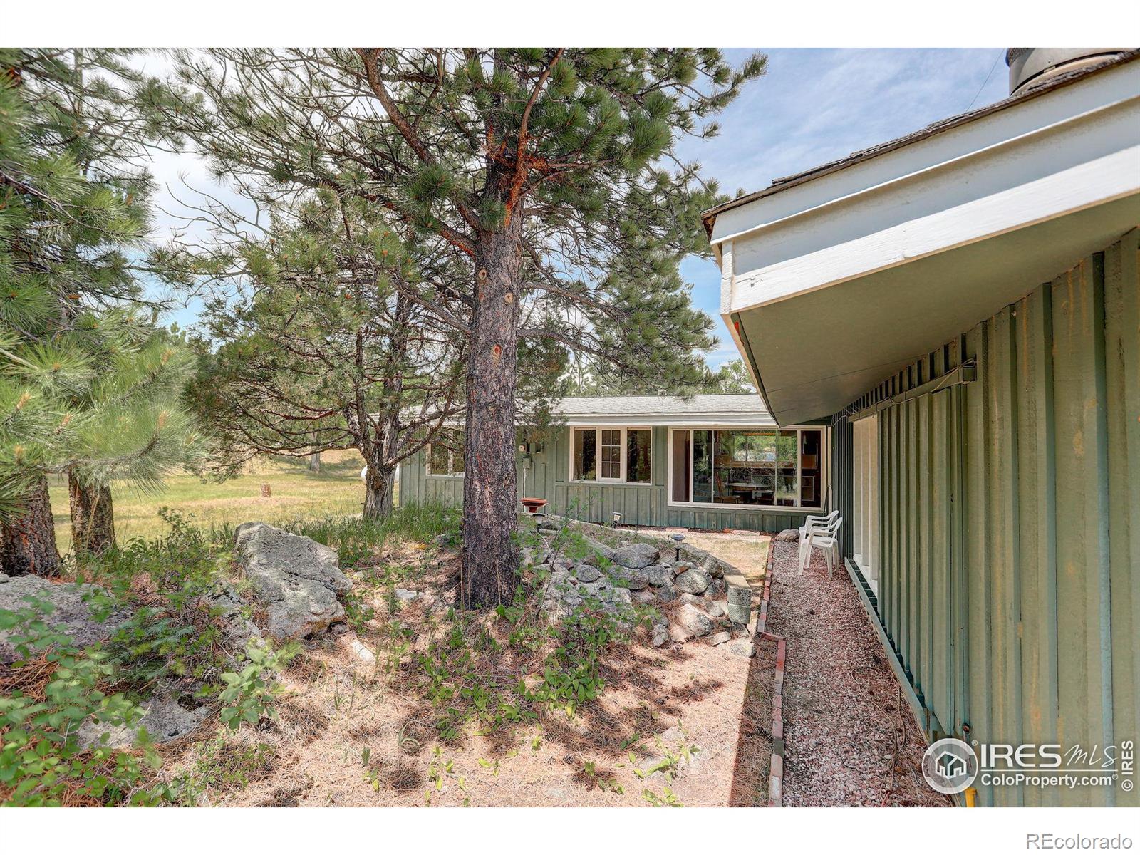 107  Deer Trail Road, boulder MLS: 4567891013055 Beds: 3 Baths: 1 Price: $799,000