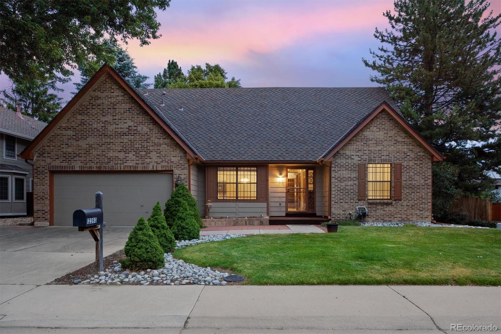 12393 E Villanova Drive, aurora MLS: 7052207 Beds: 4 Baths: 4 Price: $599,000