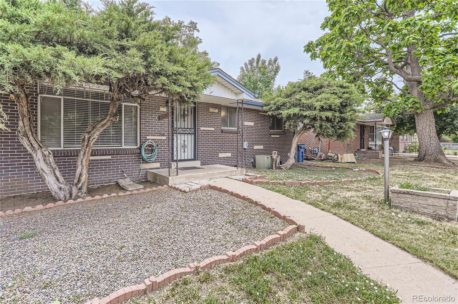 1200 s irving street, Denver sold home. Closed on 2024-08-14 for $474,000.