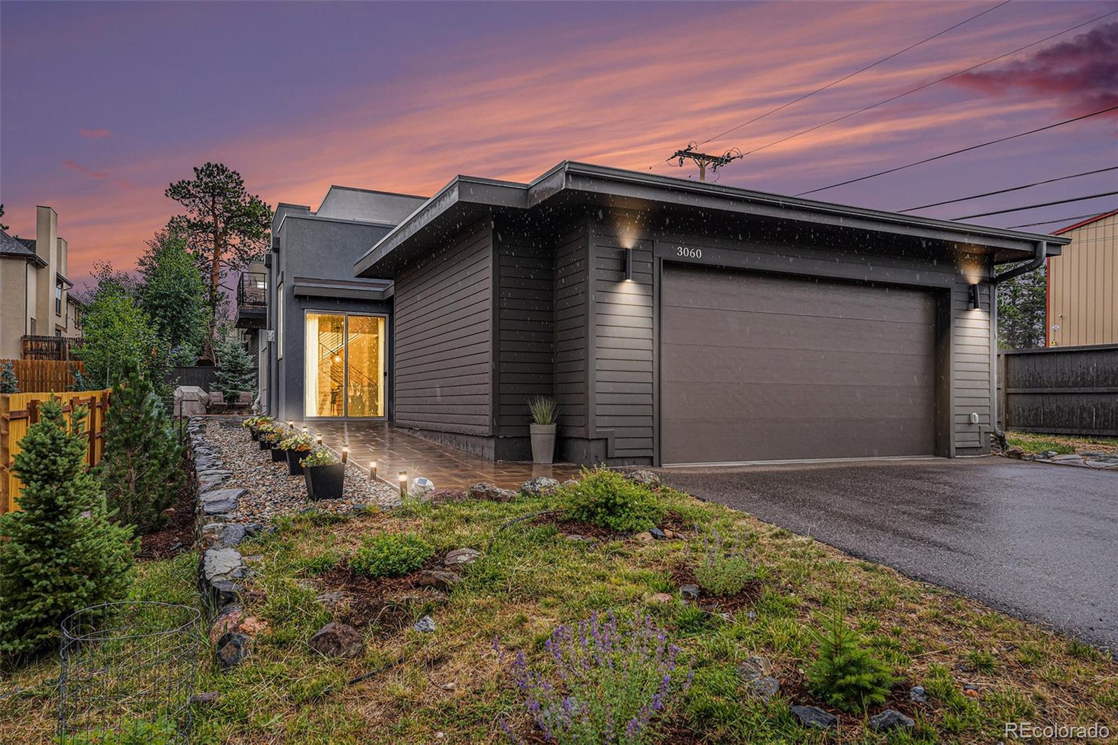 3060  Alpine Hideaway Trail, evergreen MLS: 7867937 Beds: 2 Baths: 3 Price: $989,000