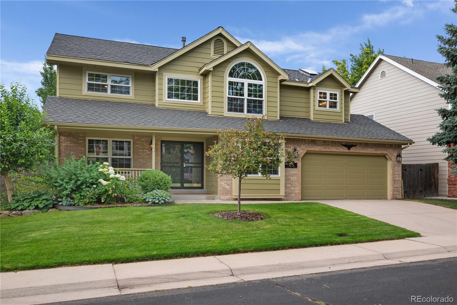 12638 W 84th Drive, arvada MLS: 4965289 Beds: 4 Baths: 3 Price: $799,000