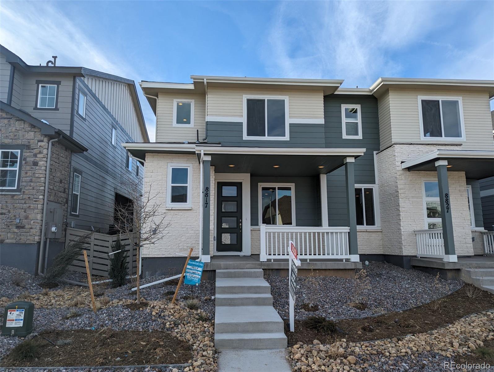 8817  Snake River Street, littleton MLS: 8977826 Beds: 3 Baths: 3 Price: $525,950