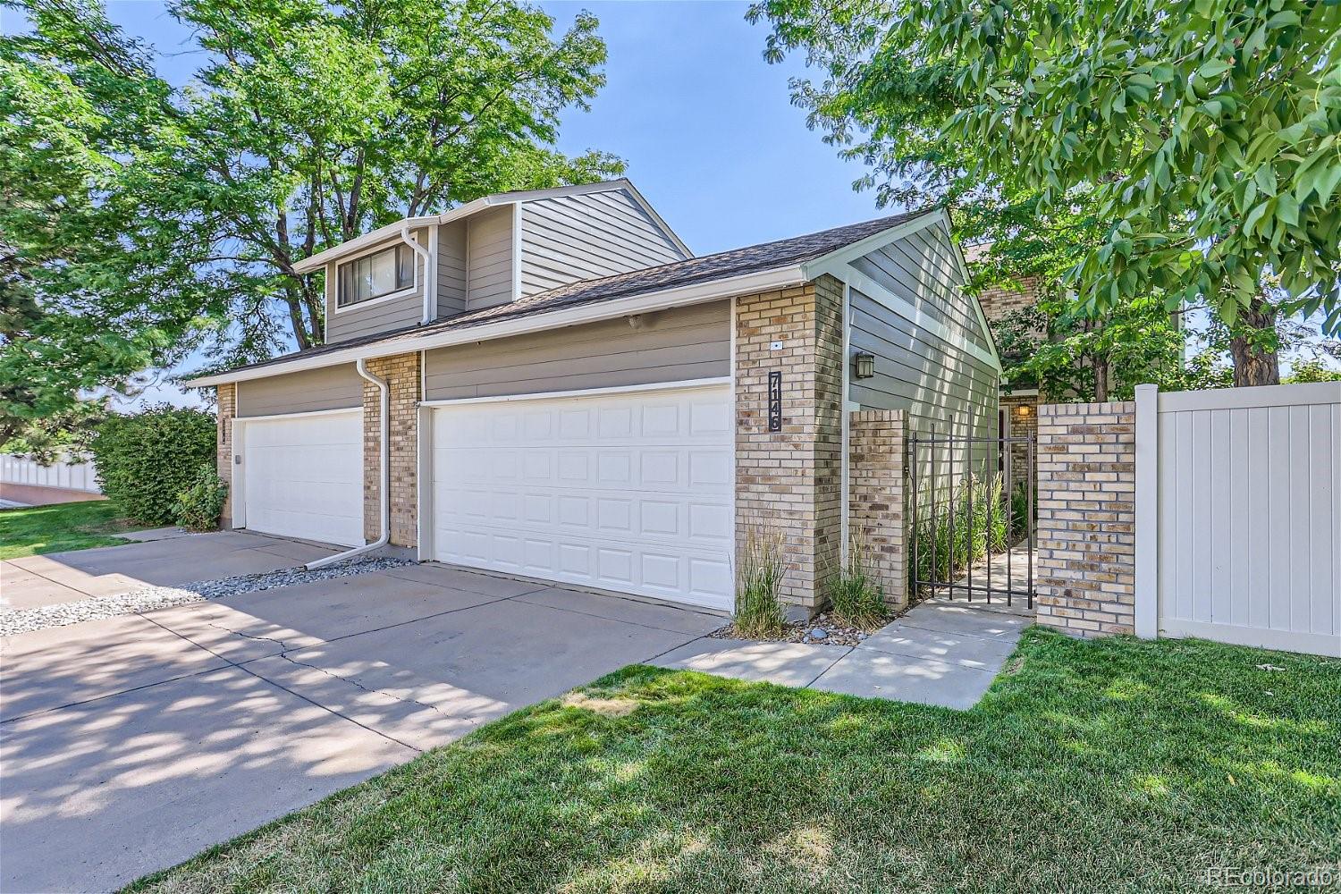 7146 S Vine Circle , Centennial  MLS: 8698543 Beds: 3 Baths: 3 Price: $525,000