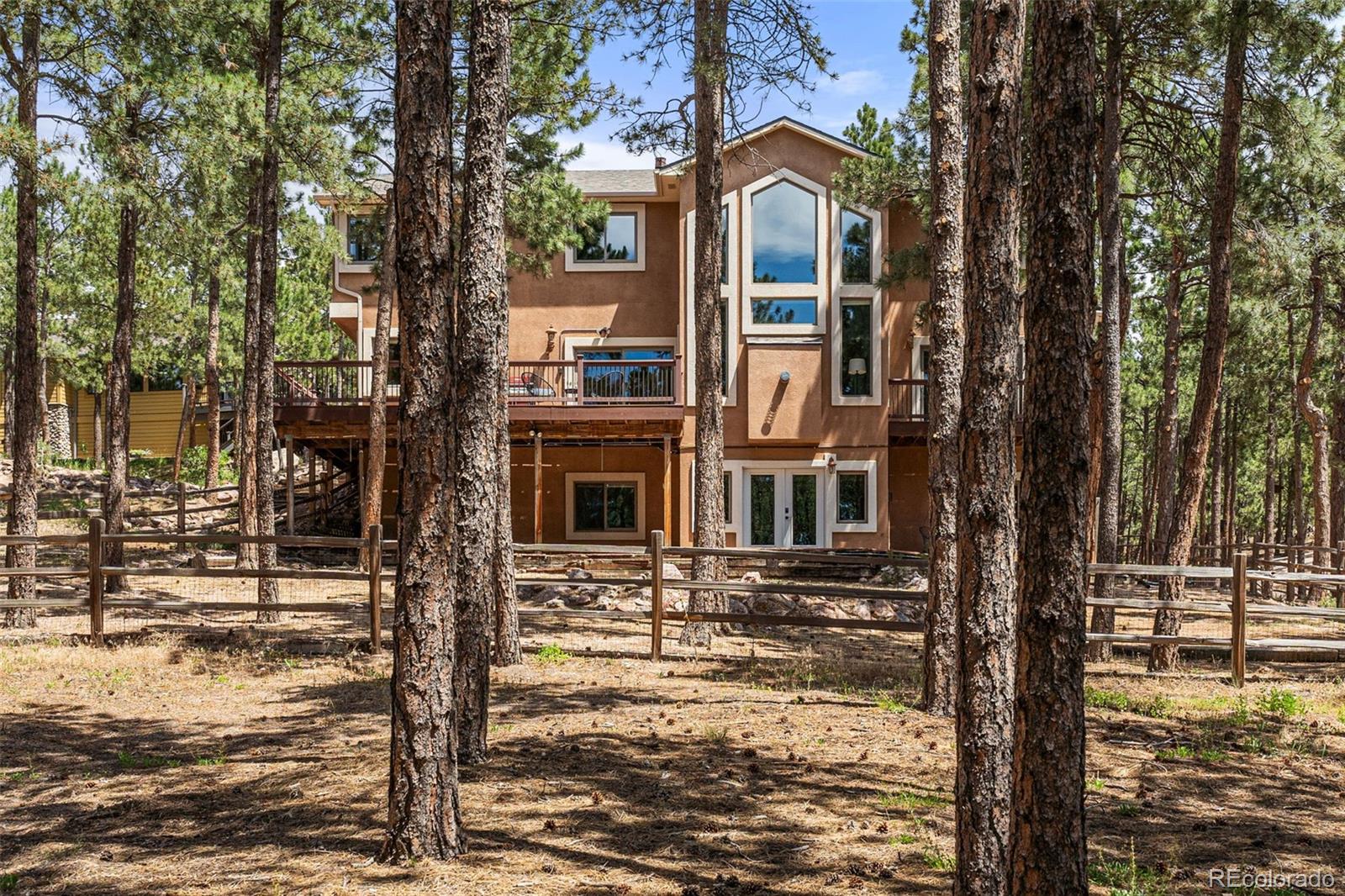 210 lodgepole way, Monument sold home. Closed on 2024-08-27 for $856,250.