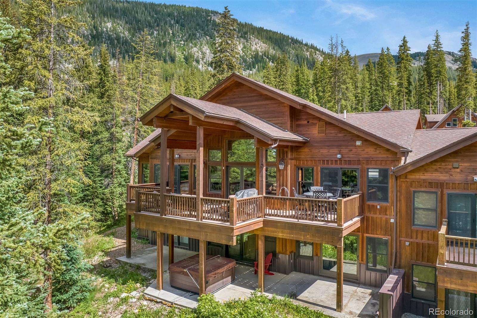 930  Whispering Pines Lane, breckenridge MLS: 5015548 Beds: 3 Baths: 4 Price: $1,750,000