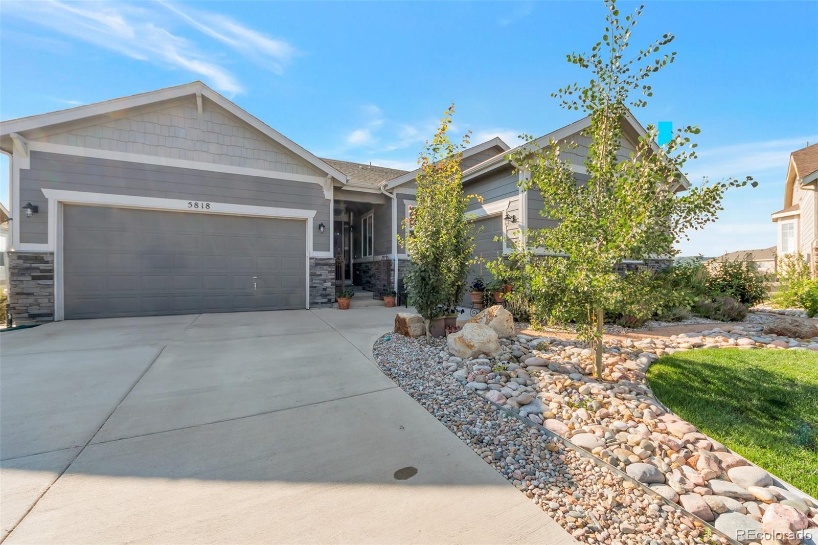 5818  Flat Rock Court, castle rock MLS: 7077639 Beds: 5 Baths: 3 Price: $799,900