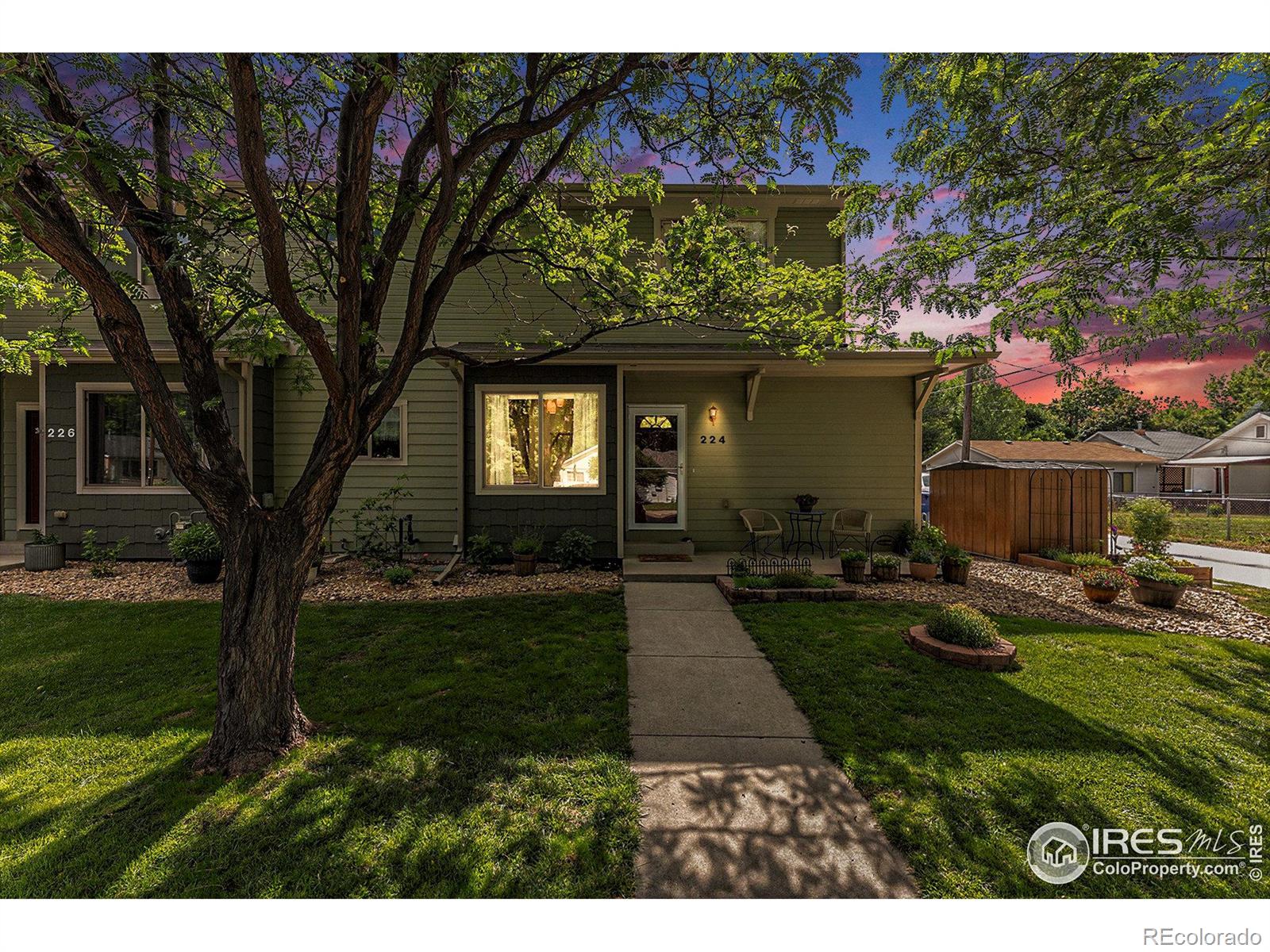 224 N Saint Louis Avenue, loveland MLS: 4567891013701 Beds: 2 Baths: 2 Price: $375,000