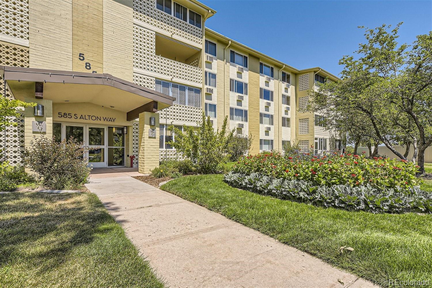 585 S Alton Way 2C, Denver  MLS: 5173220 Beds: 2 Baths: 1 Price: $230,000