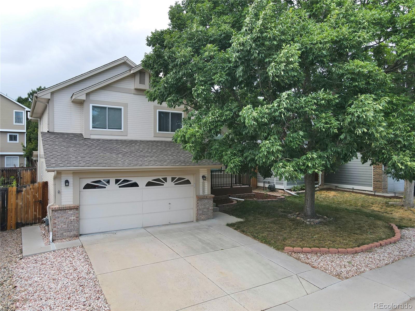 7549  Dusk Street, littleton MLS: 9077717 Beds: 4 Baths: 4 Price: $575,000