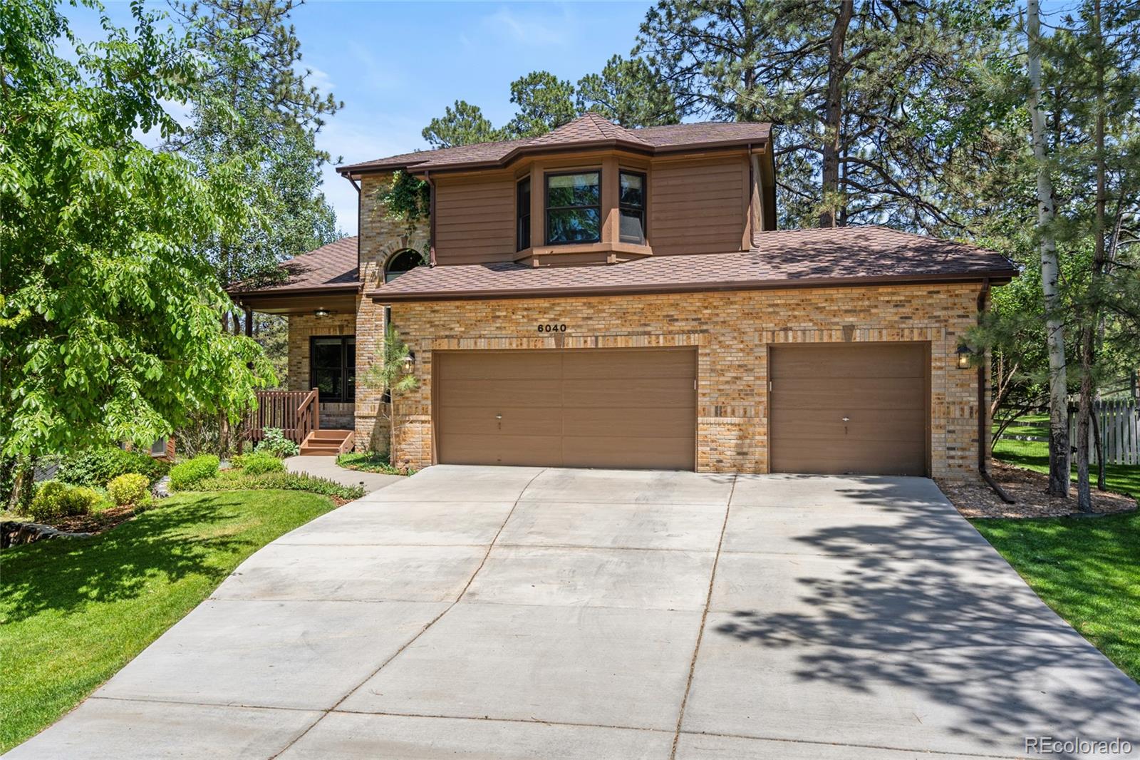 6040  Belmont Way, parker MLS: 1695307 Beds: 4 Baths: 4 Price: $875,000