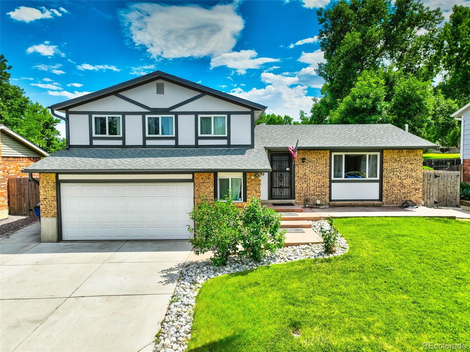 9456 w walker place, Littleton sold home. Closed on 2024-10-15 for $640,000.