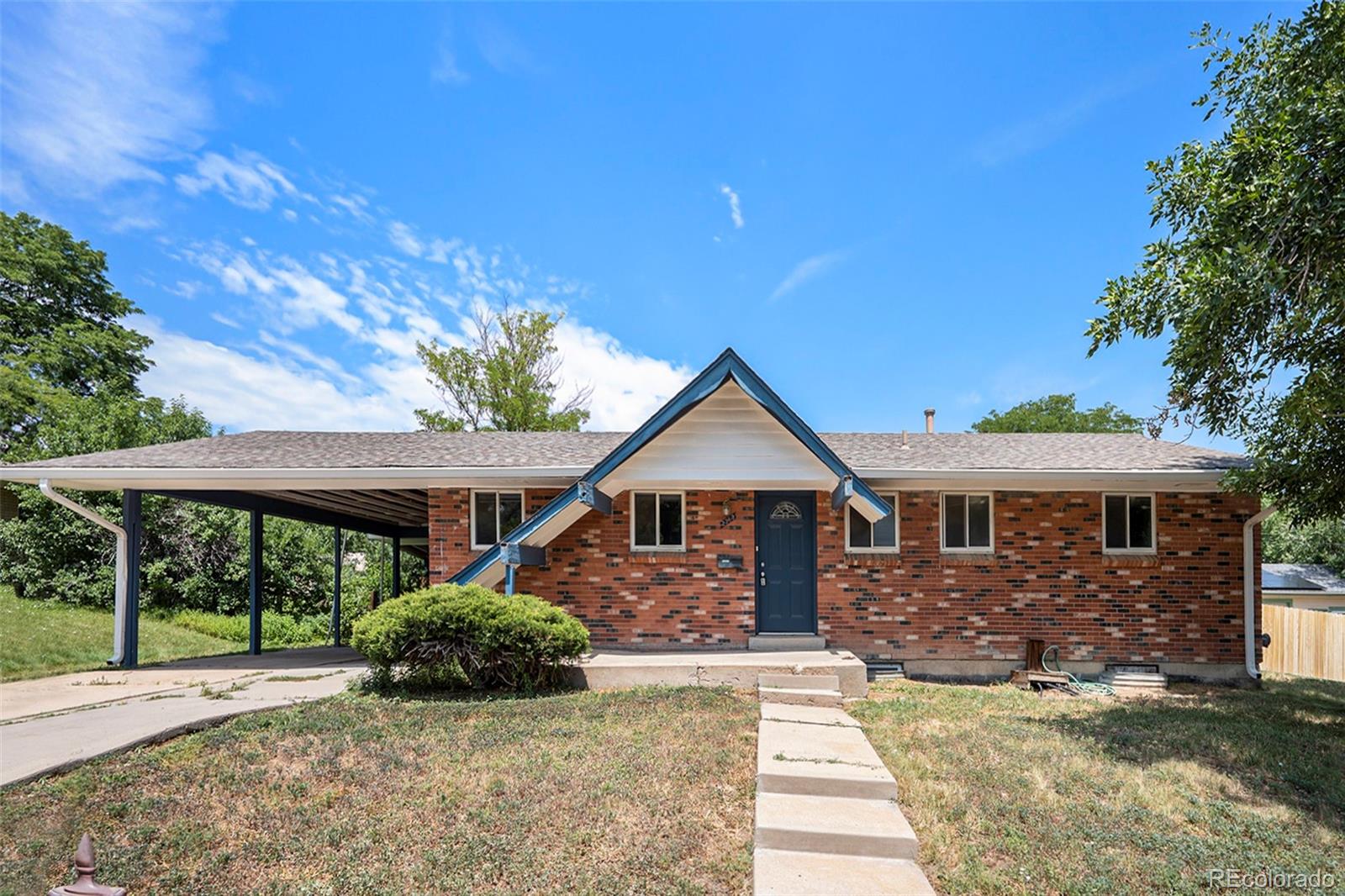 2363 E Long Avenue, centennial MLS: 9324637 Beds: 4 Baths: 3 Price: $479,000