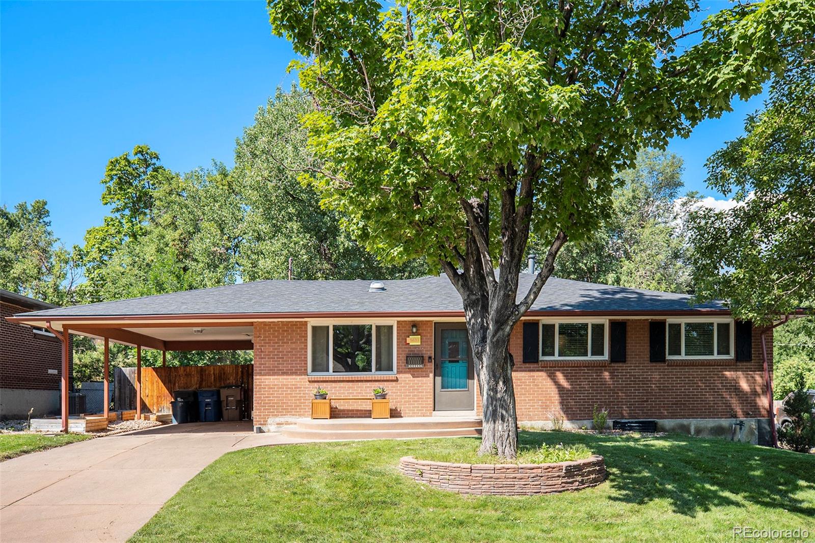 5633  Jellison Street, arvada MLS: 1507316 Beds: 4 Baths: 3 Price: $645,000