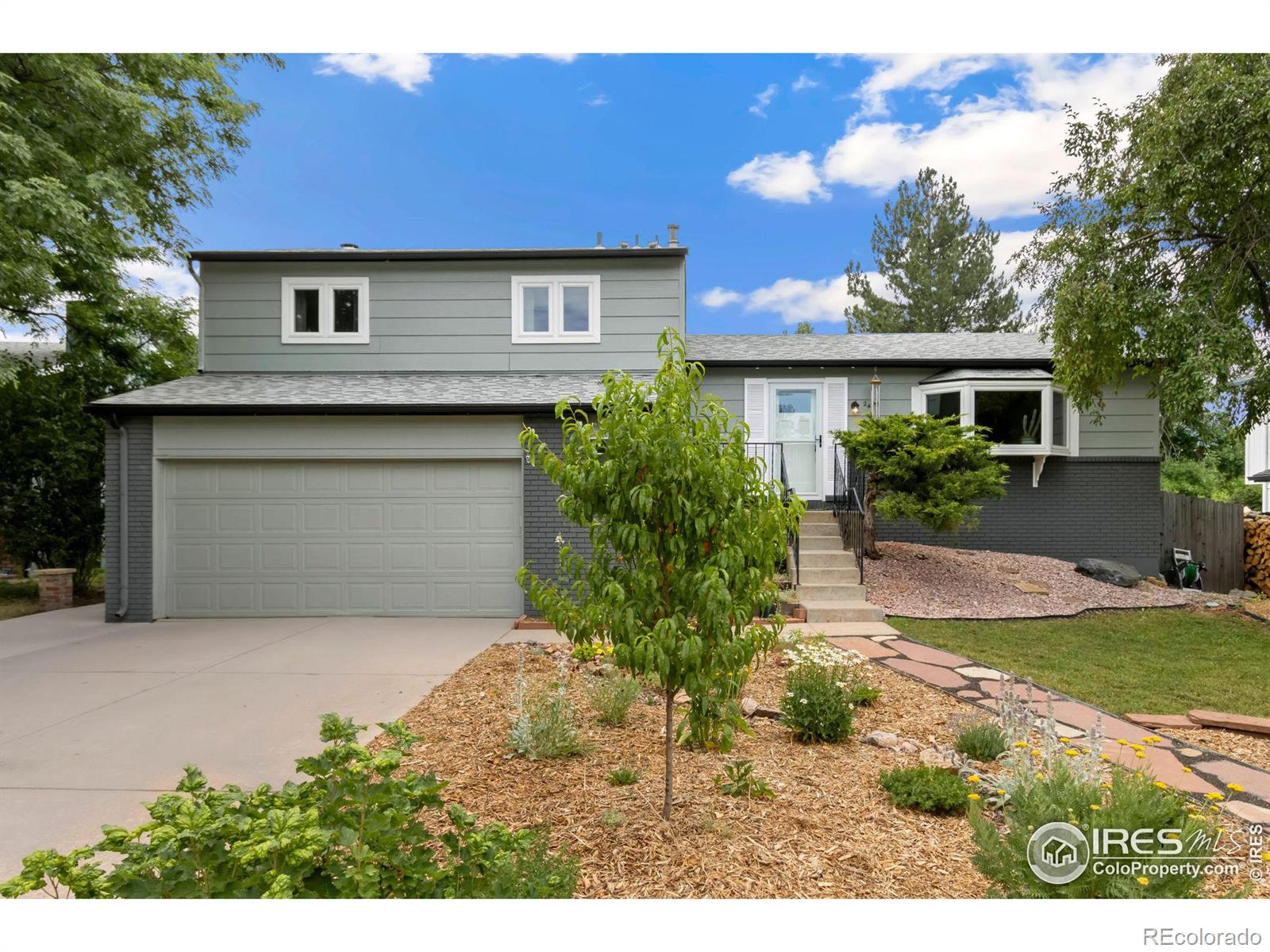 2449  Cheviot Drive, fort collins MLS: 4567891013916 Beds: 4 Baths: 4 Price: $600,000