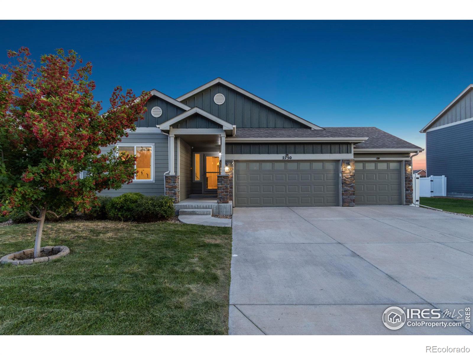 2750  Pictor Street, loveland MLS: 4567891014004 Beds: 5 Baths: 3 Price: $600,000