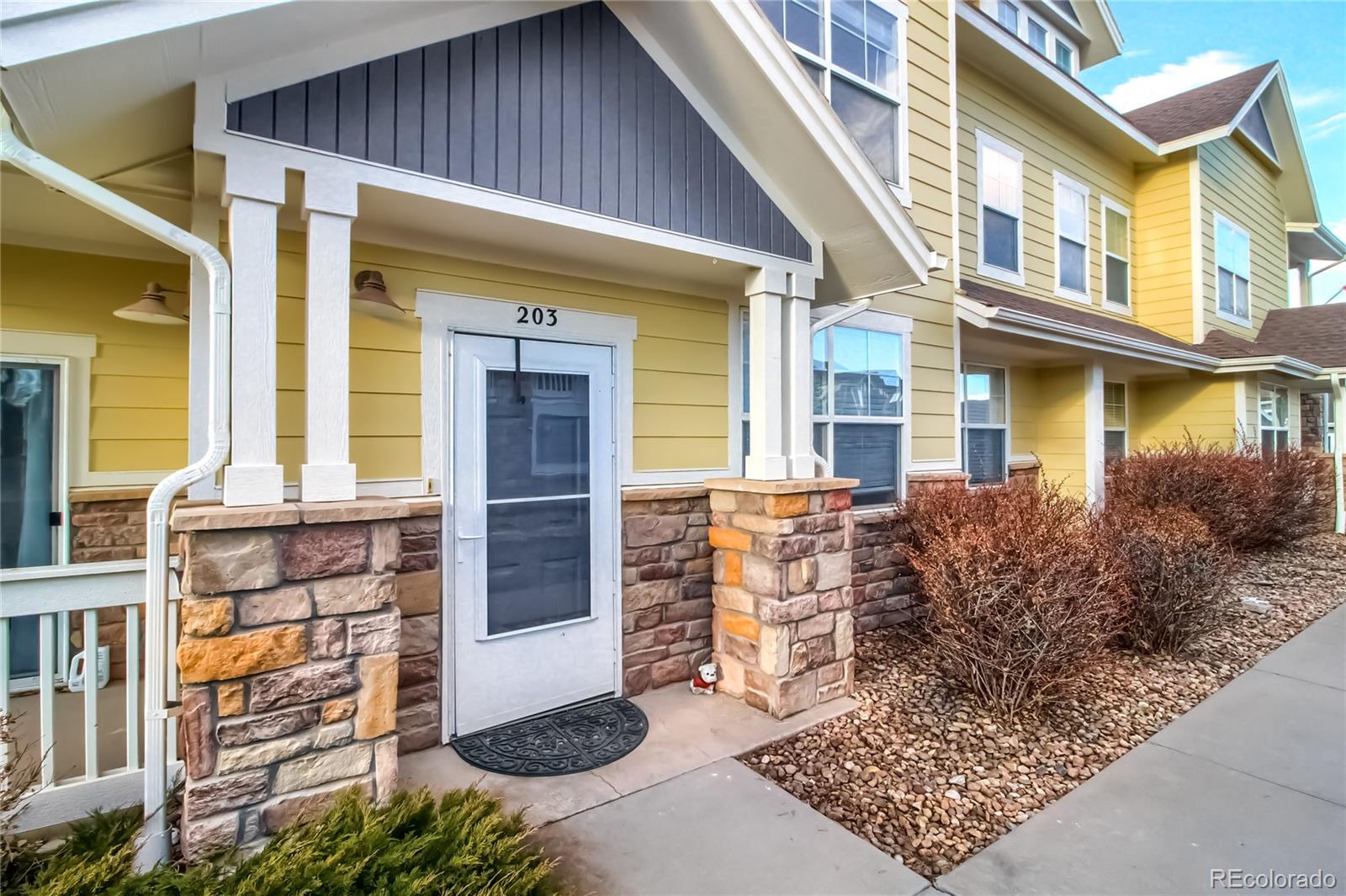 9335  Amison Circle 203, Parker  MLS: 9278296 Beds: 3 Baths: 2 Price: $385,000