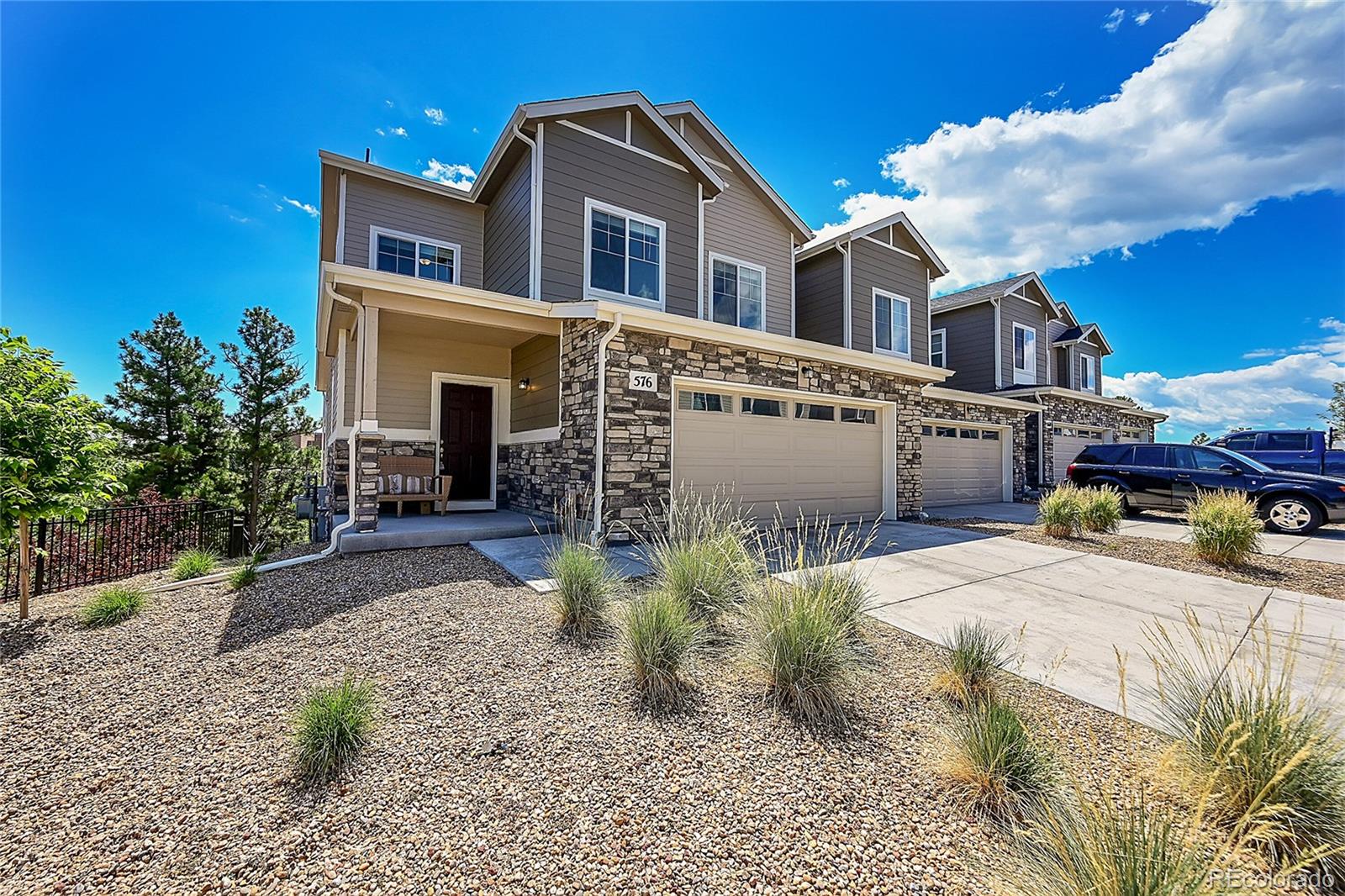 576  Whisper Wind Lane, castle rock MLS: 2801125 Beds: 4 Baths: 3 Price: $574,900