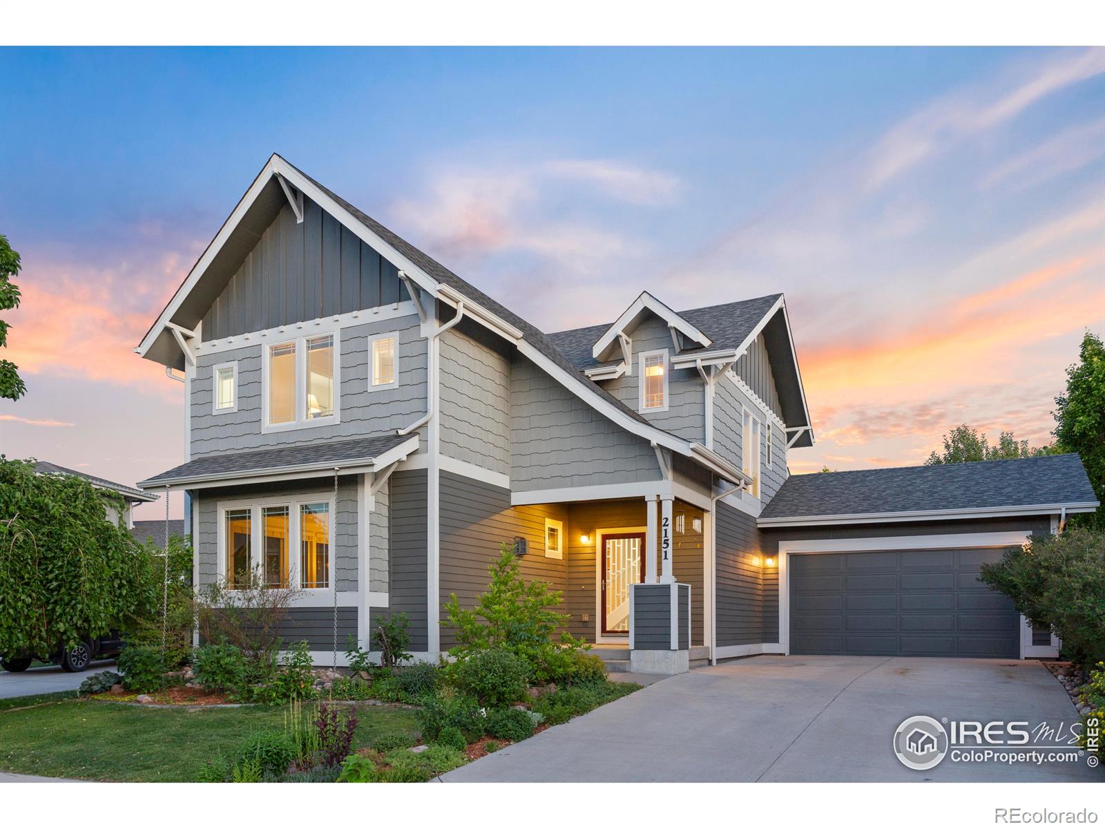 2151  Sandbur Drive, fort collins MLS: 4567891014174 Beds: 5 Baths: 4 Price: $819,900