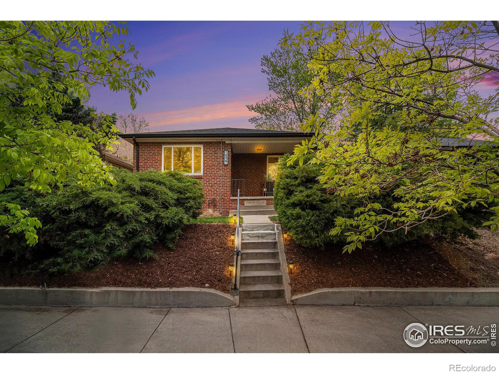 1527 S Corona Street, denver MLS: 4567891014254 Beds: 4 Baths: 2 Price: $819,900