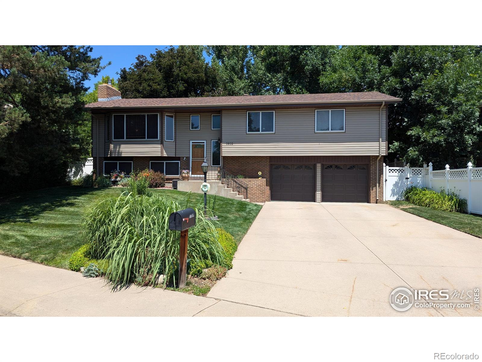 1815  28th Avenue, greeley MLS: 4567891014261 Beds: 4 Baths: 3 Price: $444,000