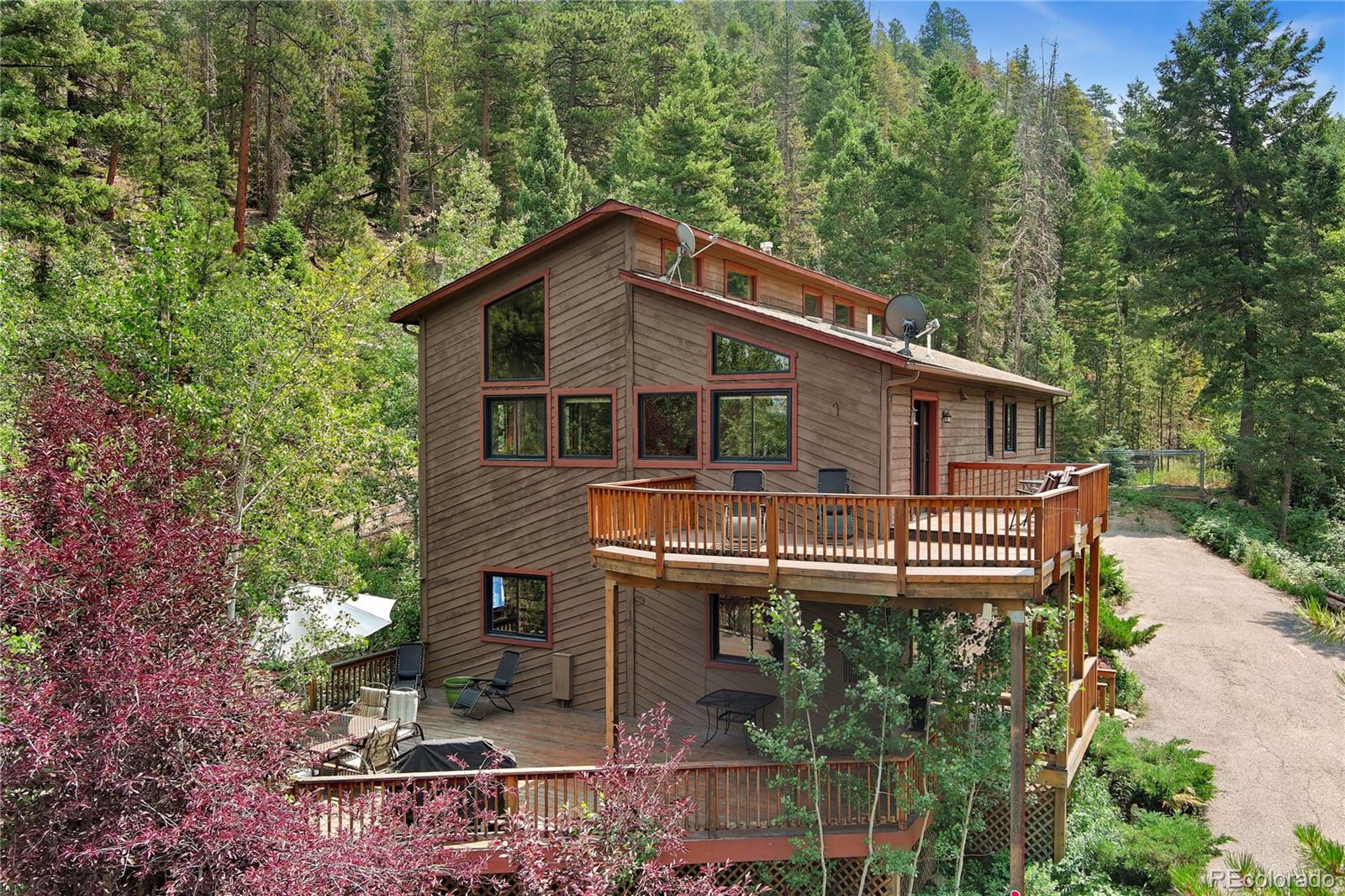 20980  Cedar Drive, morrison MLS: 5906665 Beds: 3 Baths: 3 Price: $845,000