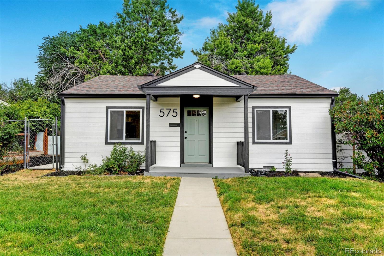 575 s shoshone street, Denver sold home. Closed on 2024-09-18 for $545,000.