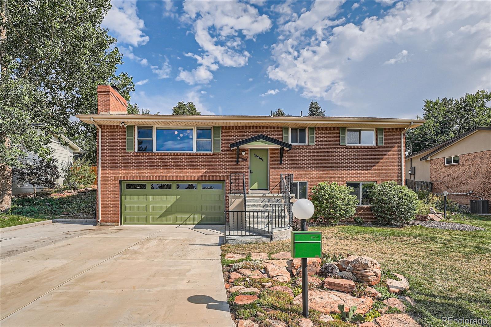 7156  Dudley Drive, arvada MLS: 8943709 Beds: 4 Baths: 3 Price: $795,000