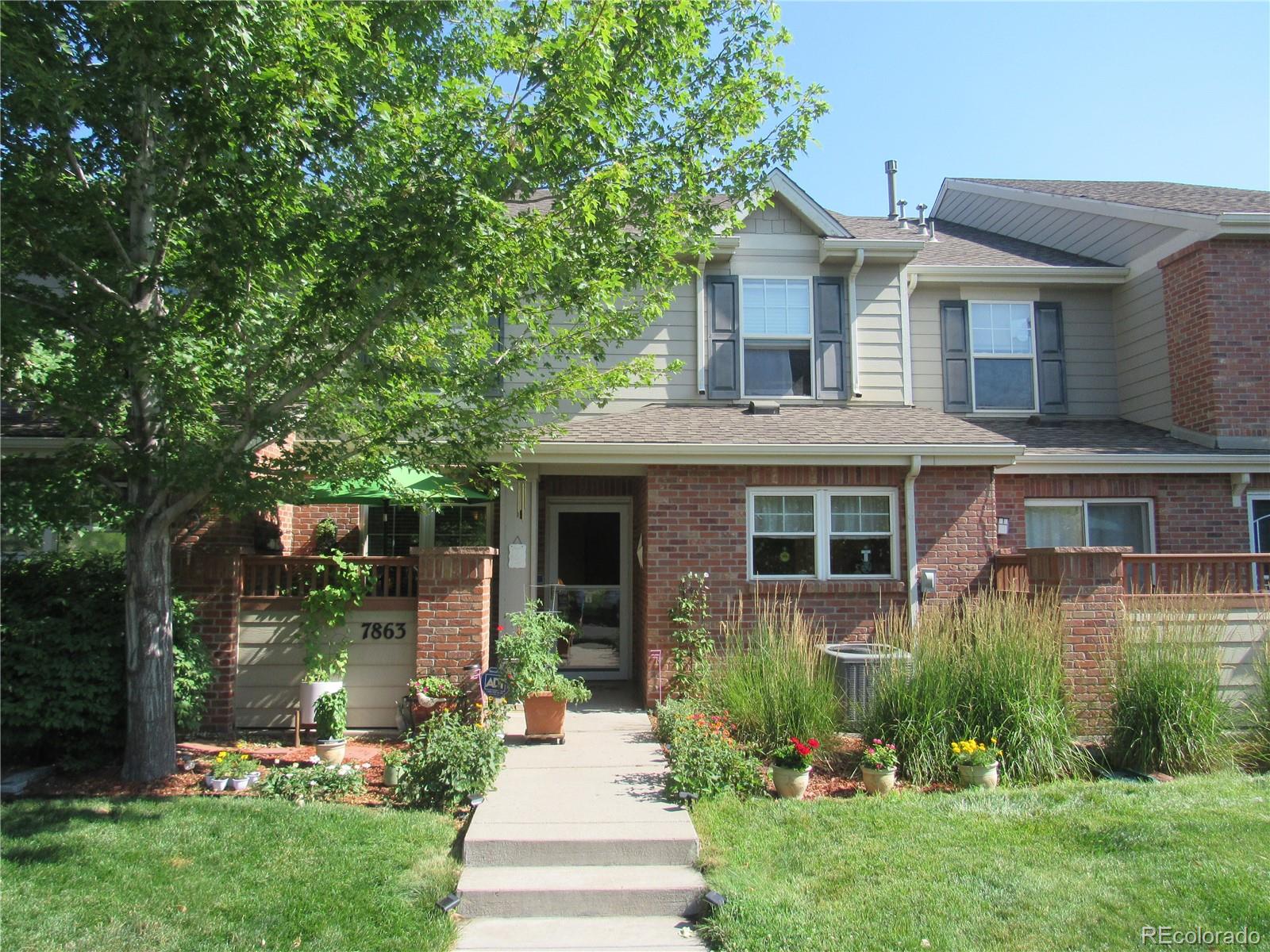 7863 E Maple Place, denver MLS: 9678388 Beds: 3 Baths: 3 Price: $194,071