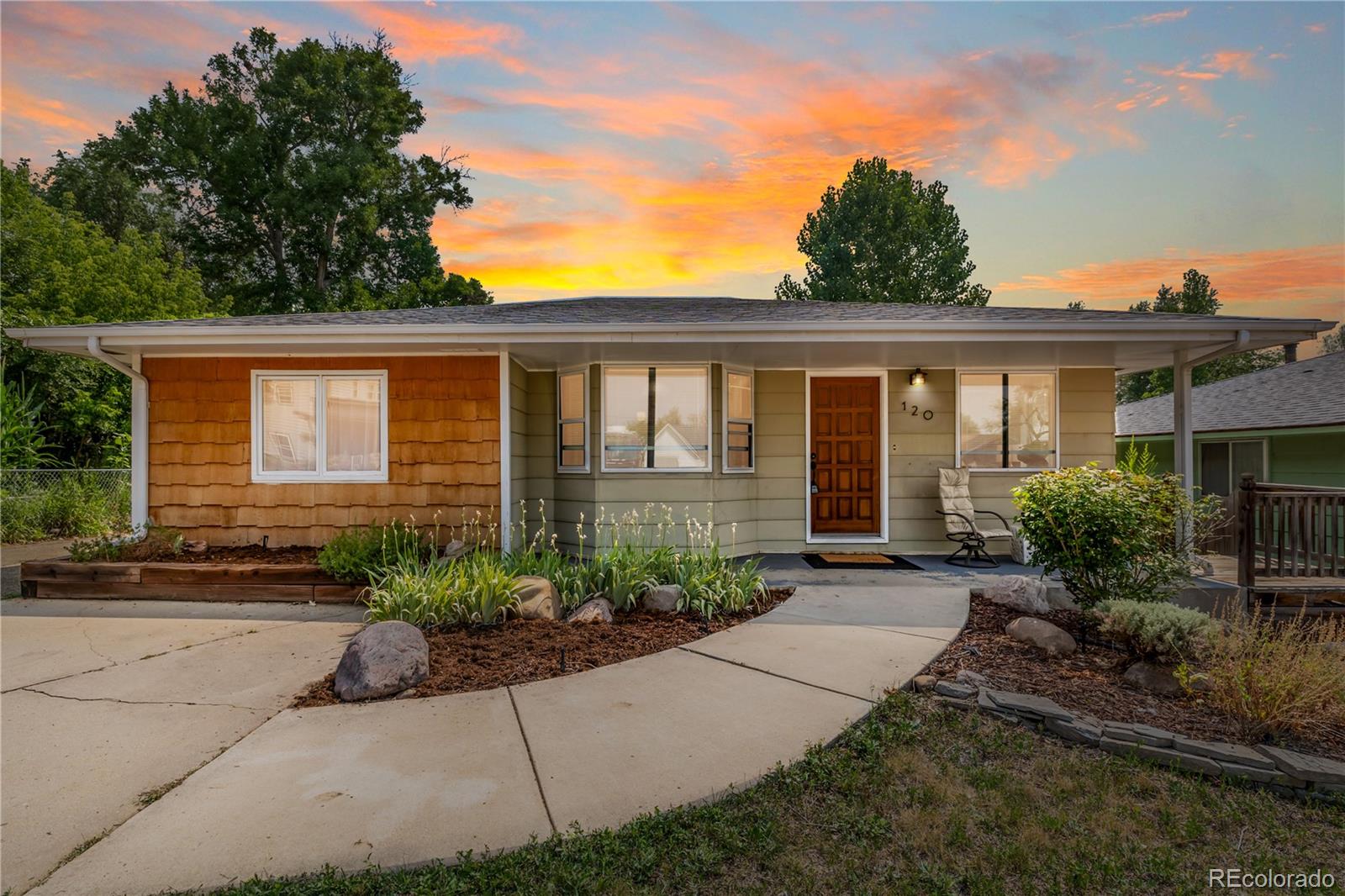 120  Sunset Street, longmont MLS: 7185362 Beds: 3 Baths: 2 Price: $459,000